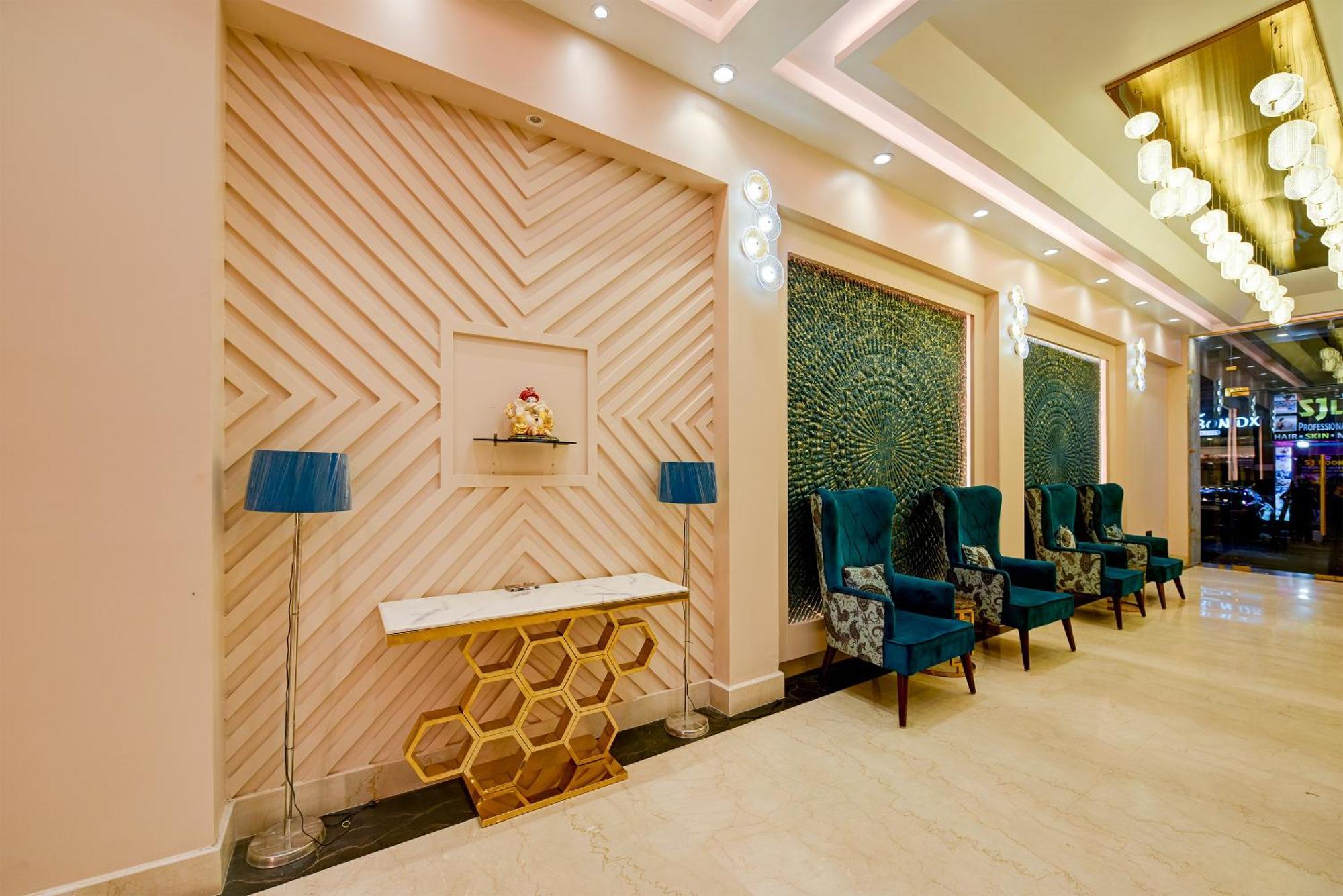 The Pearl Plaza Hotel In City Centre - Near New Delhi Railway Station Exterior foto