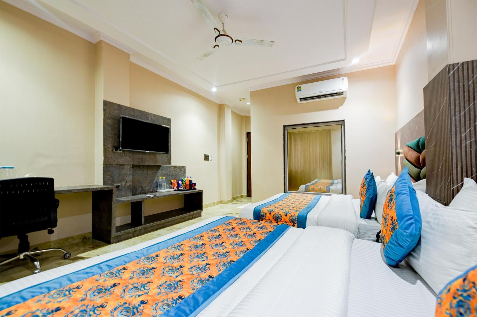 The Pearl Plaza Hotel In City Centre - Near New Delhi Railway Station Exterior foto
