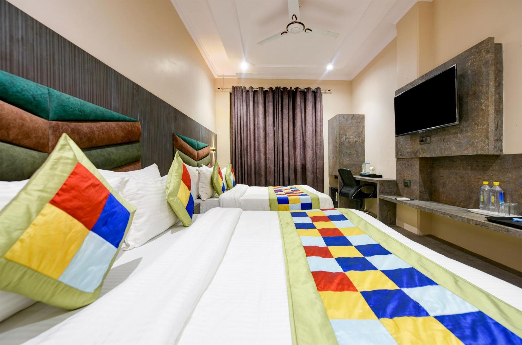 The Pearl Plaza Hotel In City Centre - Near New Delhi Railway Station Exterior foto